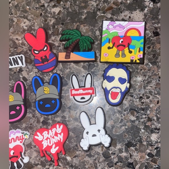 Bad bunny croc jibbitz - Picture 4 of 4